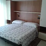 Moderna Hotel 2*