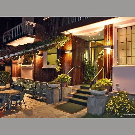 Moderna Hotel 2*