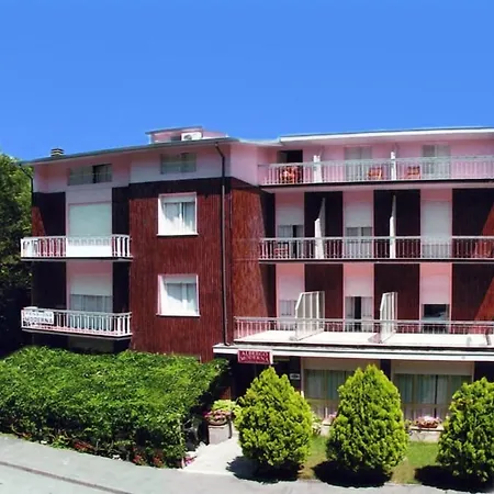 Moderna ホテル Tabiano Terme